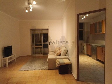 Apartamento T2 à venda na Rua General Humberto Delgado, 7