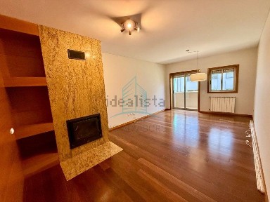 Arrendamento de apartamento T2 no Hospital São João - Pólo Universitário