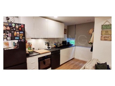 Apartamento T2 à venda no Charquinho