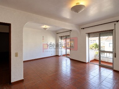 Apartamento T2 à venda na Rua das Papoilas