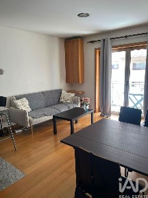 Apartamento T0 à venda na Amial