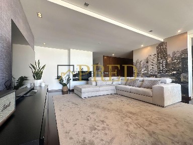 Apartamento T3 à venda na Rua Fábrica da Lã