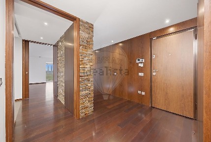 Apartamento T3 à venda na Sampaio-Alumiara-Verdinho