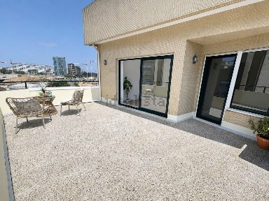Duplex à venda na Santa marinha