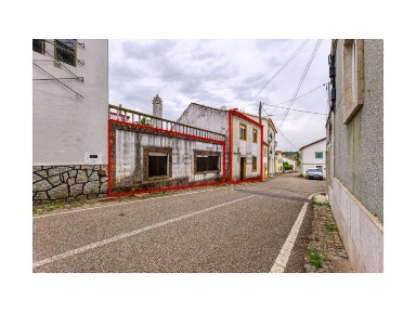 Moradia independente à venda em Mação