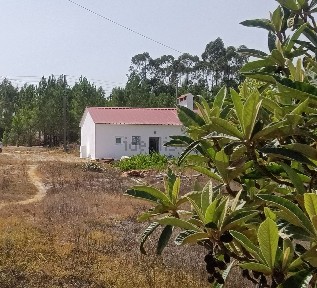 Moradia em banda à venda na Estrada 581