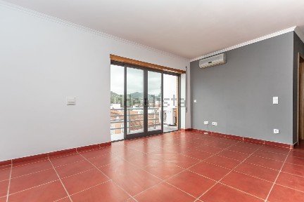 Apartamento T1 à venda na Rua Combatentes do Ultramar, 56