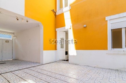 Apartamento T0 à venda na Rua de Egas Moniz, 189