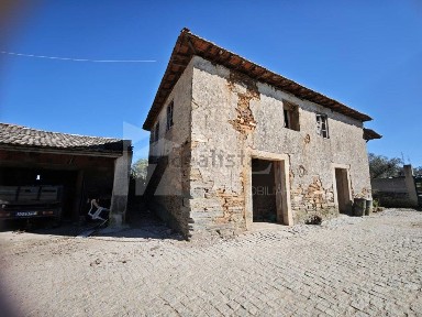 Herdade à venda na Rua Taipa