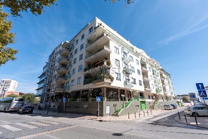 Arrendamento de apartamento T3 na Rua do Gaz