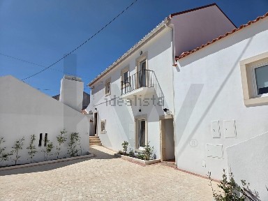 Casa ou moradia à venda na Rua João Rosado s/n