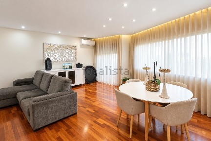Duplex à venda na Travessa Combatentes