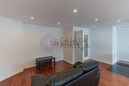 Duplex à venda na Avenida Doutor Fernando Aroso s/n