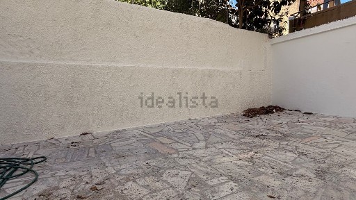 Arrendamento de apartamento T3 na Rua Padre Sena de Freitas