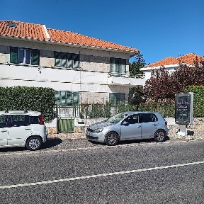 Moradia independente à venda em Caxias