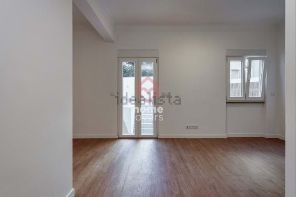 Arrendamento de apartamento T2 na Rua Almeida e Sousa