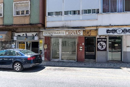 Arrendamento de espaço comercial na Avenida de Moscavide