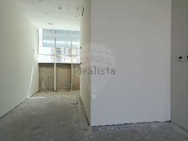 Arrendamento de espaço comercial na Rua da Sociedade Farmacêutica