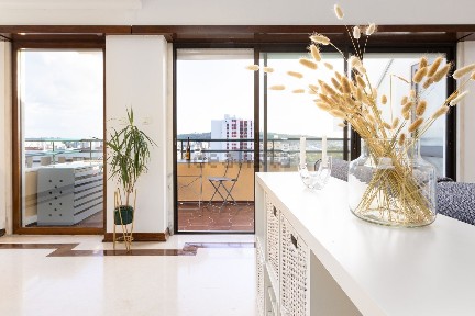 Arrendamento de apartamento T3 no Azinhaga das Carmelistas