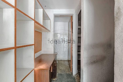 Arrendamento de espaço comercial na Rua Arco do Cego