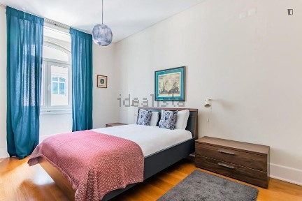 Arrendamento de apartamento T2 na Rua da Madalena