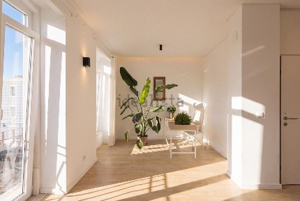 Arrendamento de apartamento T2 na Rua General Taborda, 99