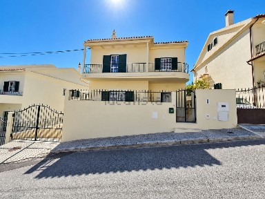 Moradia independente à venda na Alverca do Ribatejo, Vila Franca de Xira, Lisboa