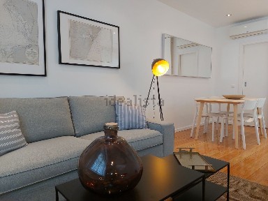 Moradia em banda à venda na Rua dos Navegantes