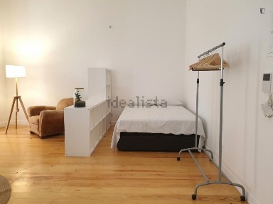Arrendamento de apartamento T0 na Rua de Ponta Delgada
