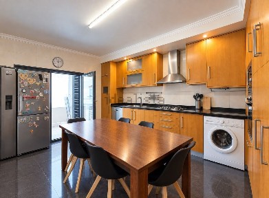 Duplex à venda na Rua Pedrão