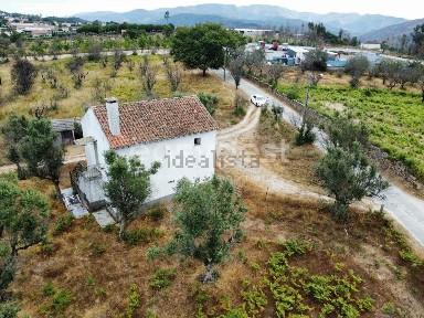 Quinta à venda em Santa Ovaia