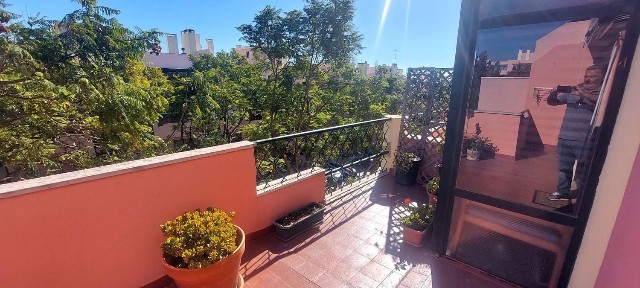 Apartamento T1 à venda na Rua Ilha do Faial, 59