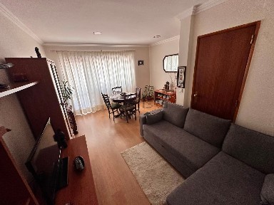 Apartamento T2 à venda na Praceta Eça de Queiroz, 2