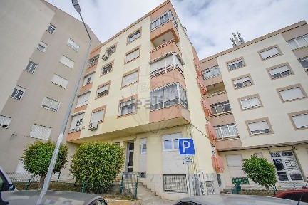 Apartamento T3 à venda na Impasse Da Cruz