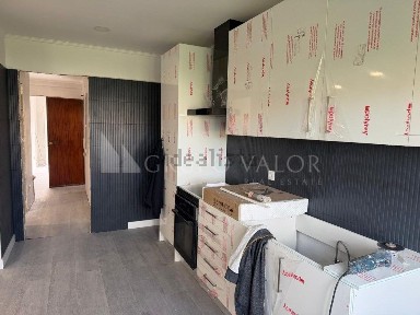 Apartamento T2 à venda na Rua Cesário Verde