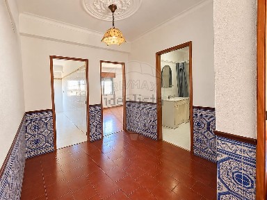 Apartamento T2 à venda na Avenida Doutor Teófilo Carvalho dos Santos