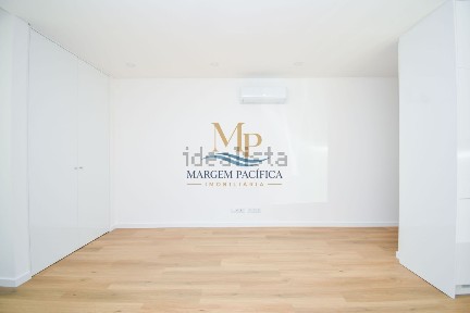 Apartamento T2 à venda na Mem Martins