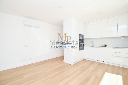 Apartamento T2 à venda na Mem Martins