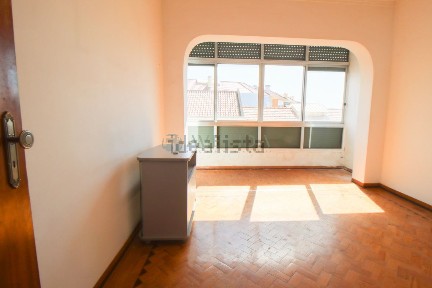 Apartamento T2 à venda em Falagueira-Venda Nova