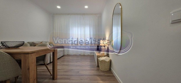 Apartamento T1 à venda na Póvoa de Santa Iria e Forte da Casa