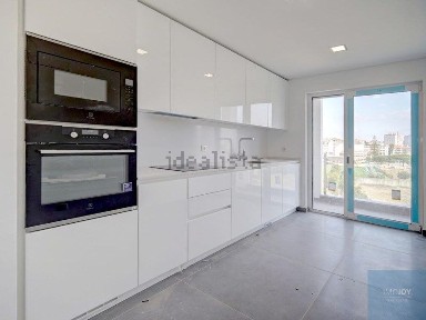 Apartamento T3 à venda na Praceta José Figueiredo Fonseca, 2