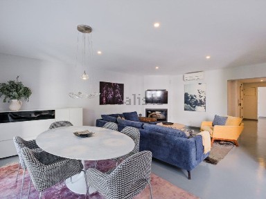 Apartamento T3 à venda na Avenida Sabóia