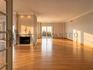 Apartamento T3 à venda no Monte Estoril