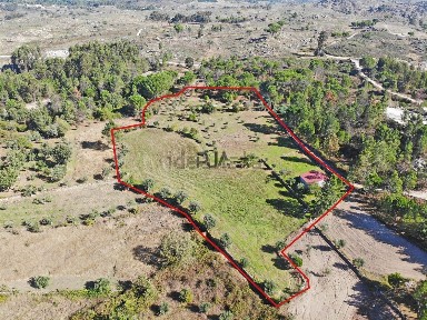 Quinta à venda em Santiago de Cassurrães