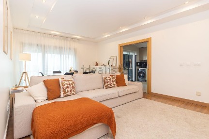 Apartamento T2 à venda na Avenida dos Redondos, 189