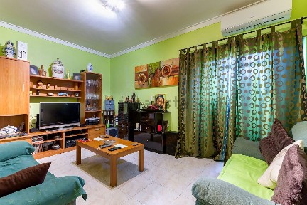 Apartamento T2 à venda na Praceta Estevão Amarante