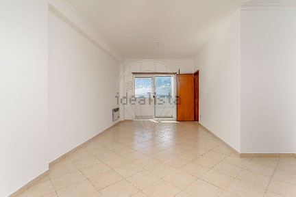 Apartamento T3 à venda na Rua António Nobre