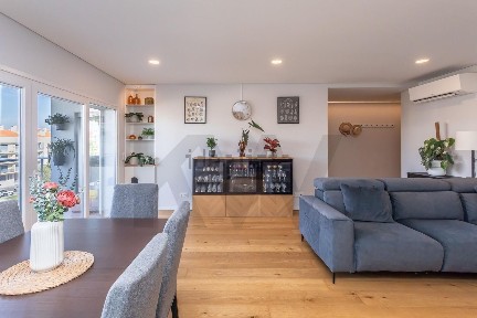 Apartamento T3 à venda na Portas da Cidade - Alto das Vinhas Grandes