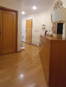 Apartamento T3 à venda na Rua do Agro
