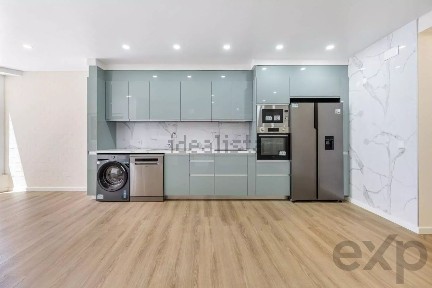 Apartamento T1 à venda na Caxinas